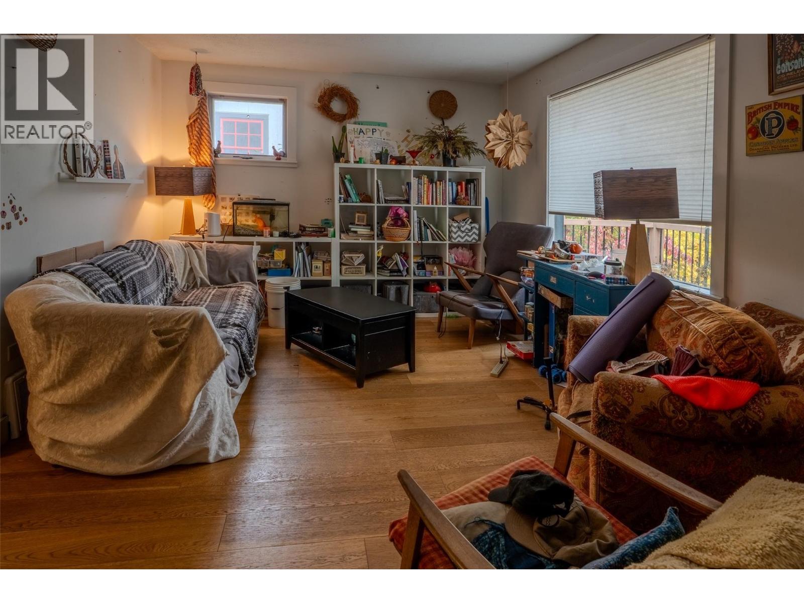 1424 Falls Street Property Photo 4