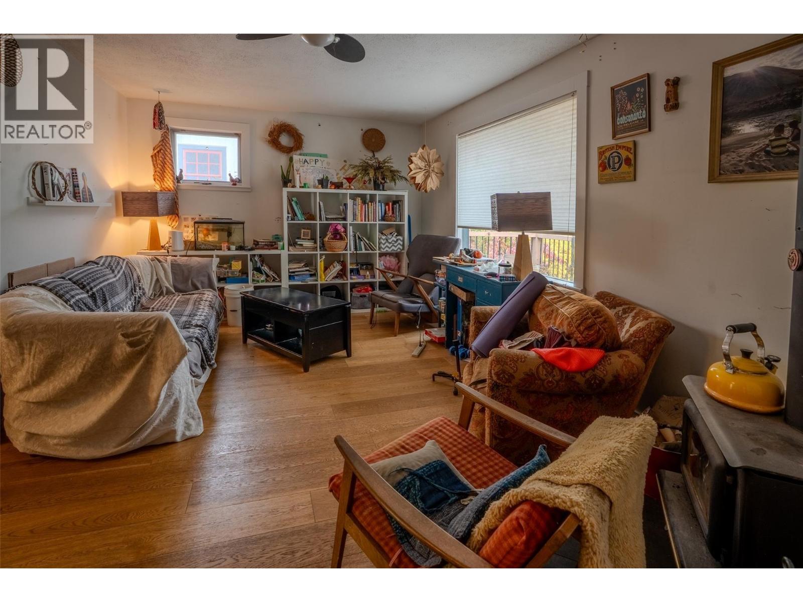 1424 Falls Street Property Photo 7
