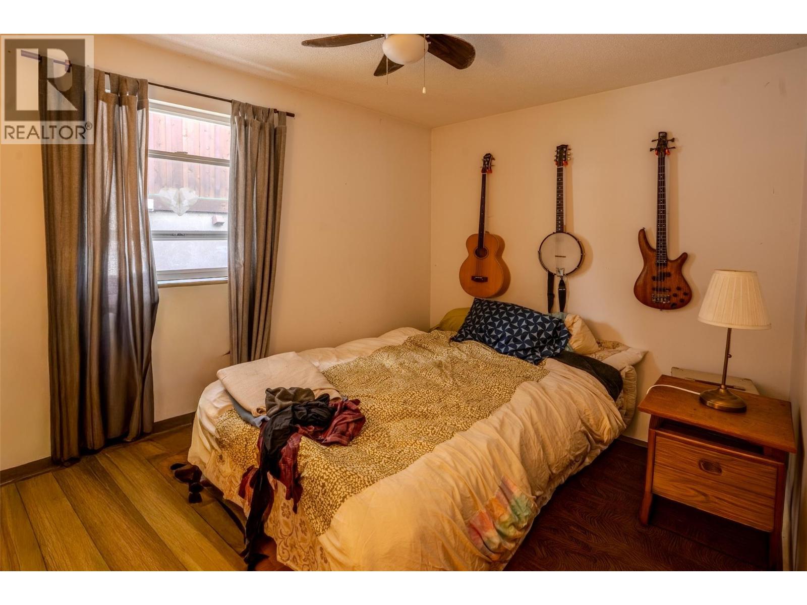 1424 Falls Street Property Photo 10