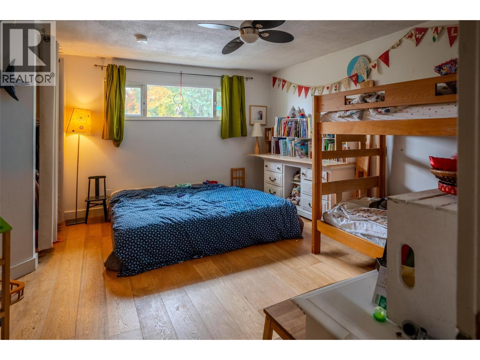 1424 Falls Street Property Photo 24