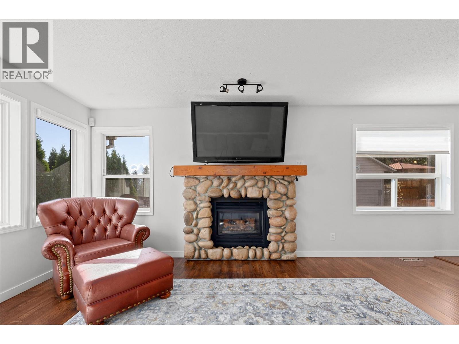 3220 Mciver Road Property Photo 15