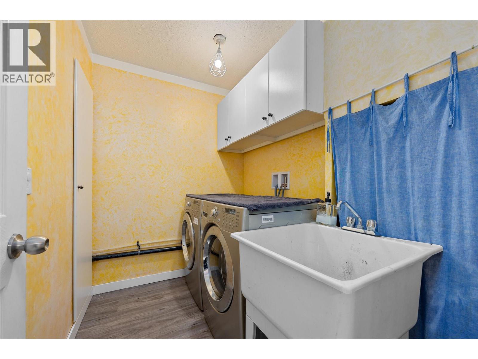 3220 Mciver Road Property Photo 33