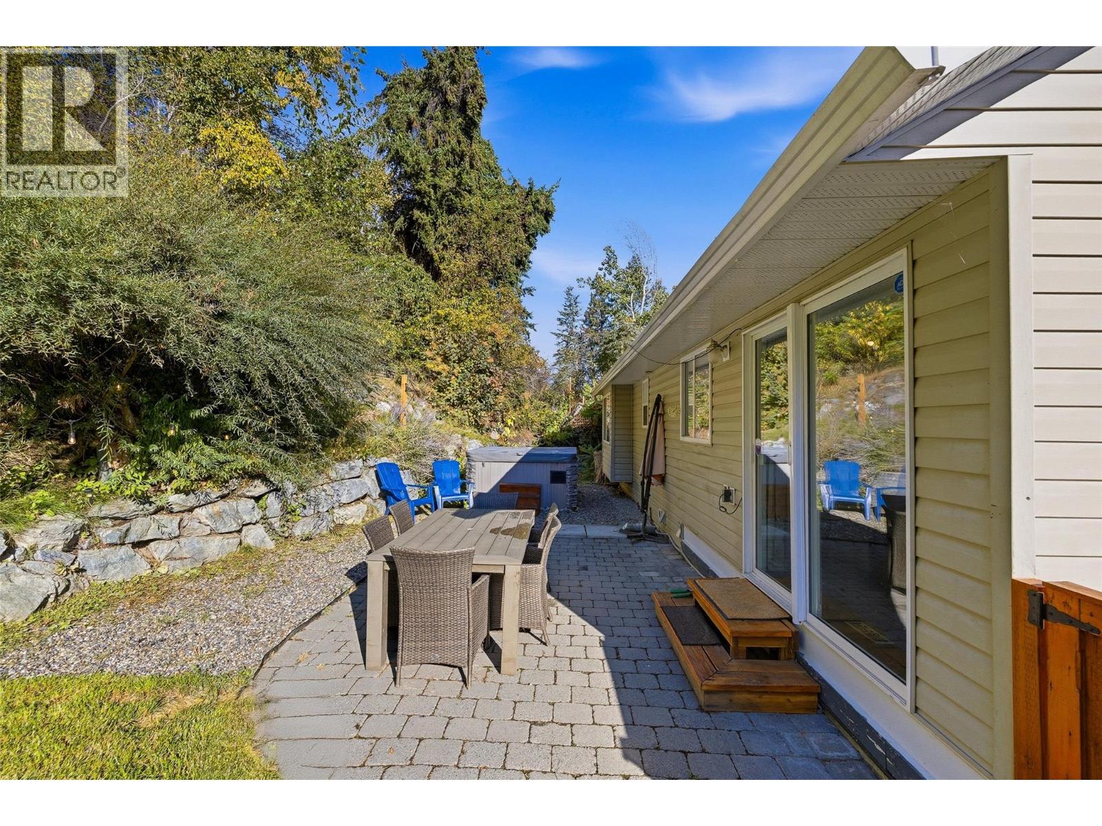 3220 Mciver Road Property Photo 34