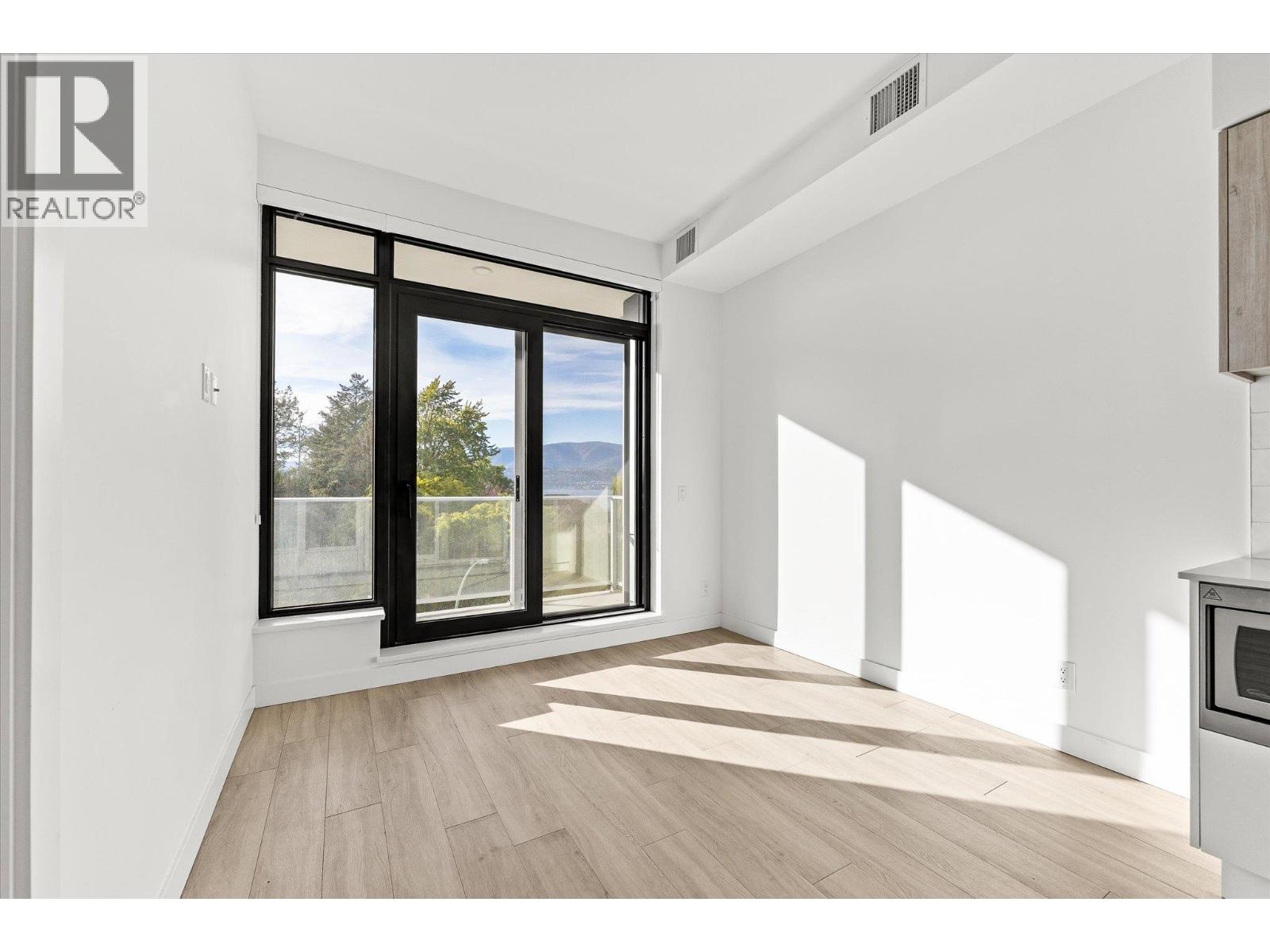 3699 Capozzi Road Unit# 407 Property Photo 5