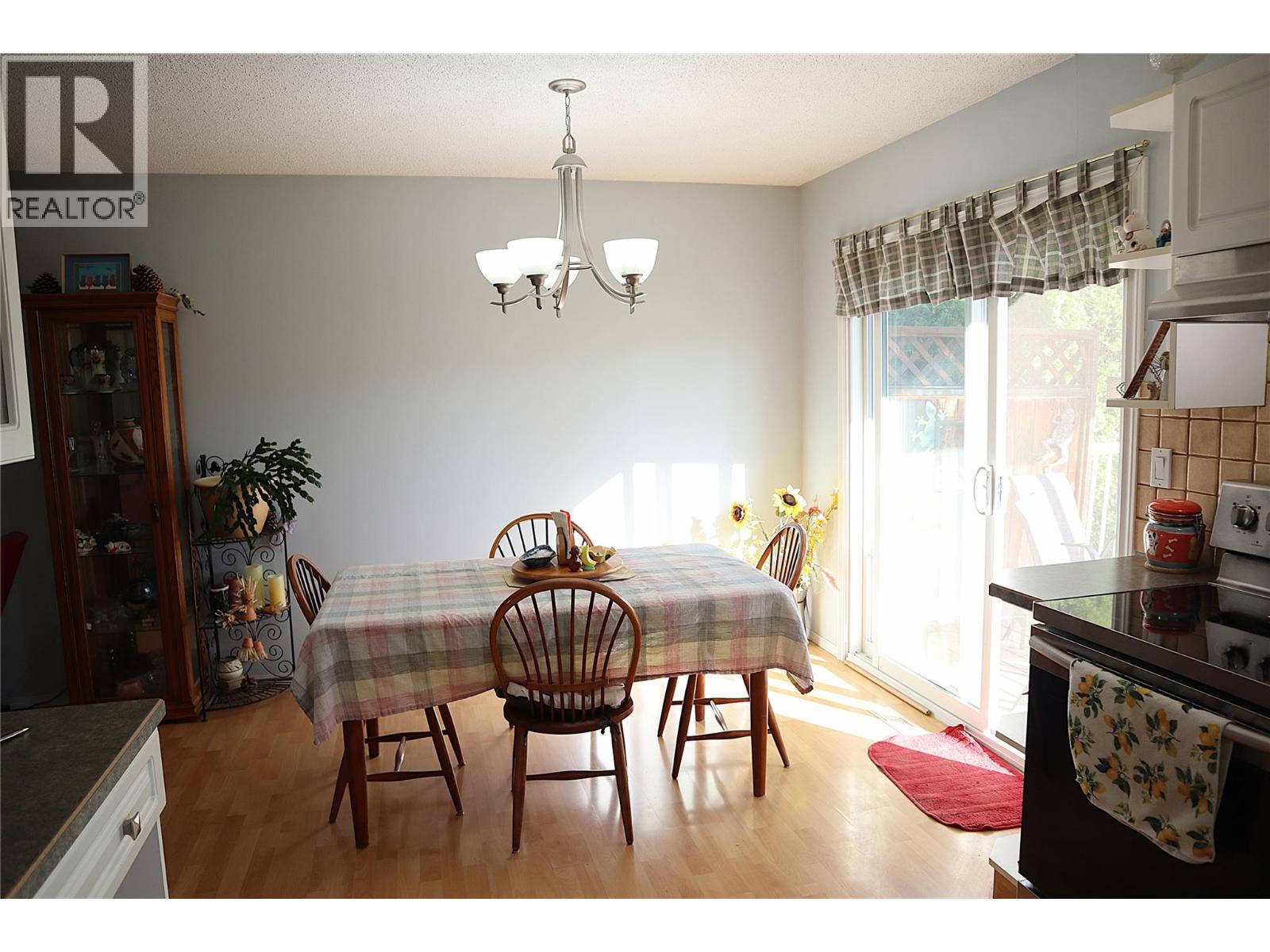 1233 Hook Drive Property Photo 4