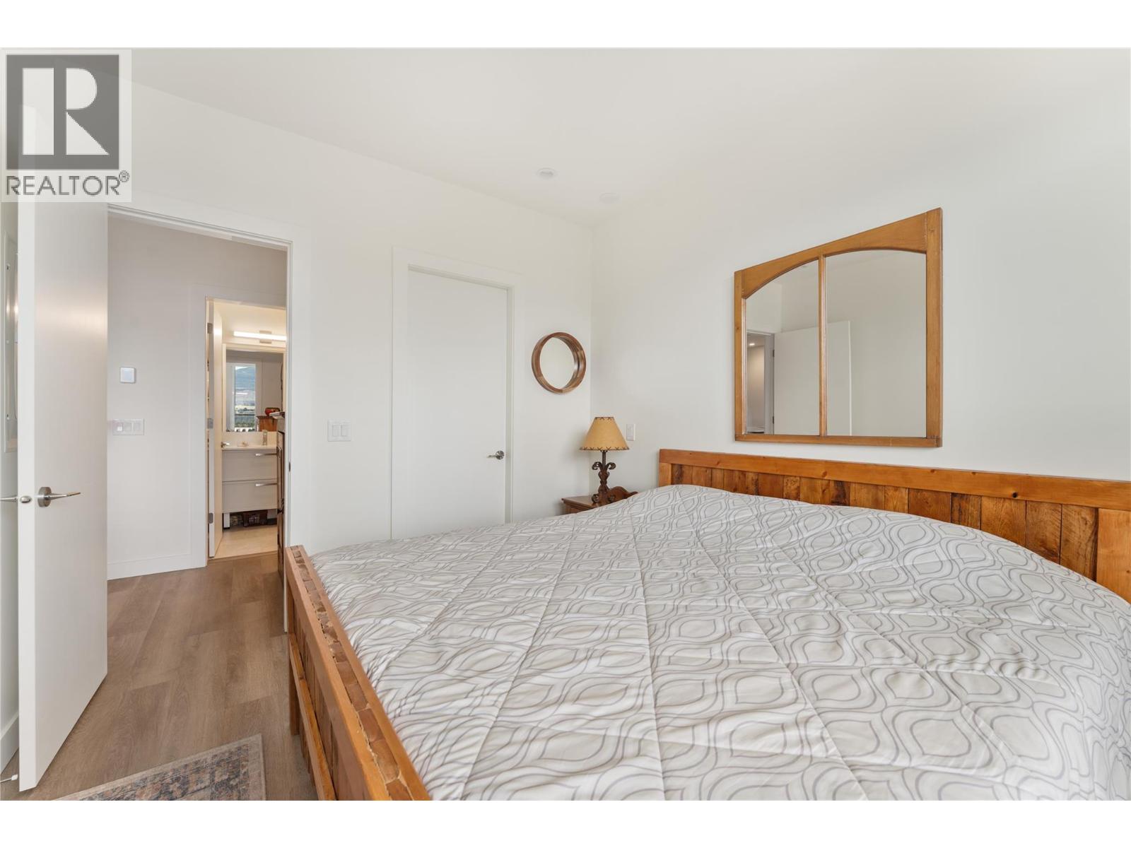 3340 Lakeshore Road Unit# 1003 Property Photo 14