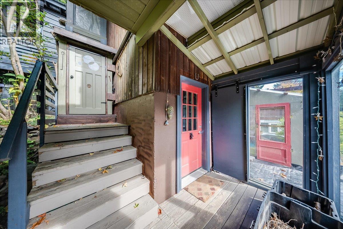 2510 Cooke Avenue Property Photo 8