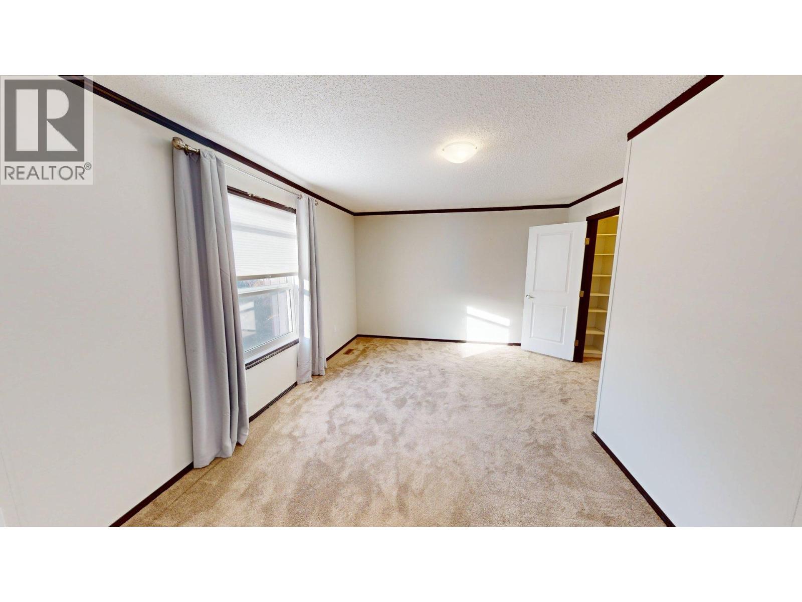 23 Deerborne Drive Property Photo 11