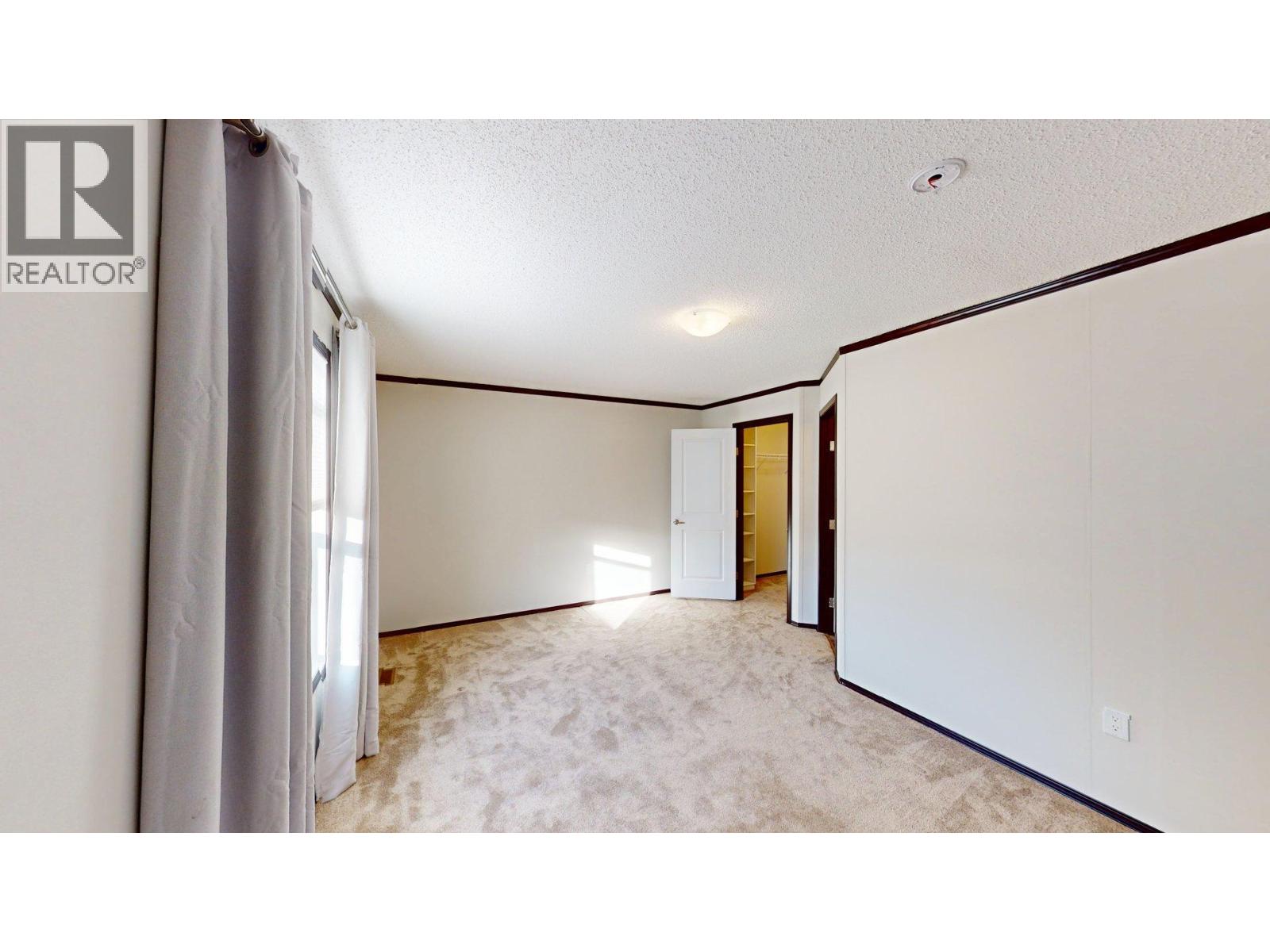 23 Deerborne Drive Property Photo 12