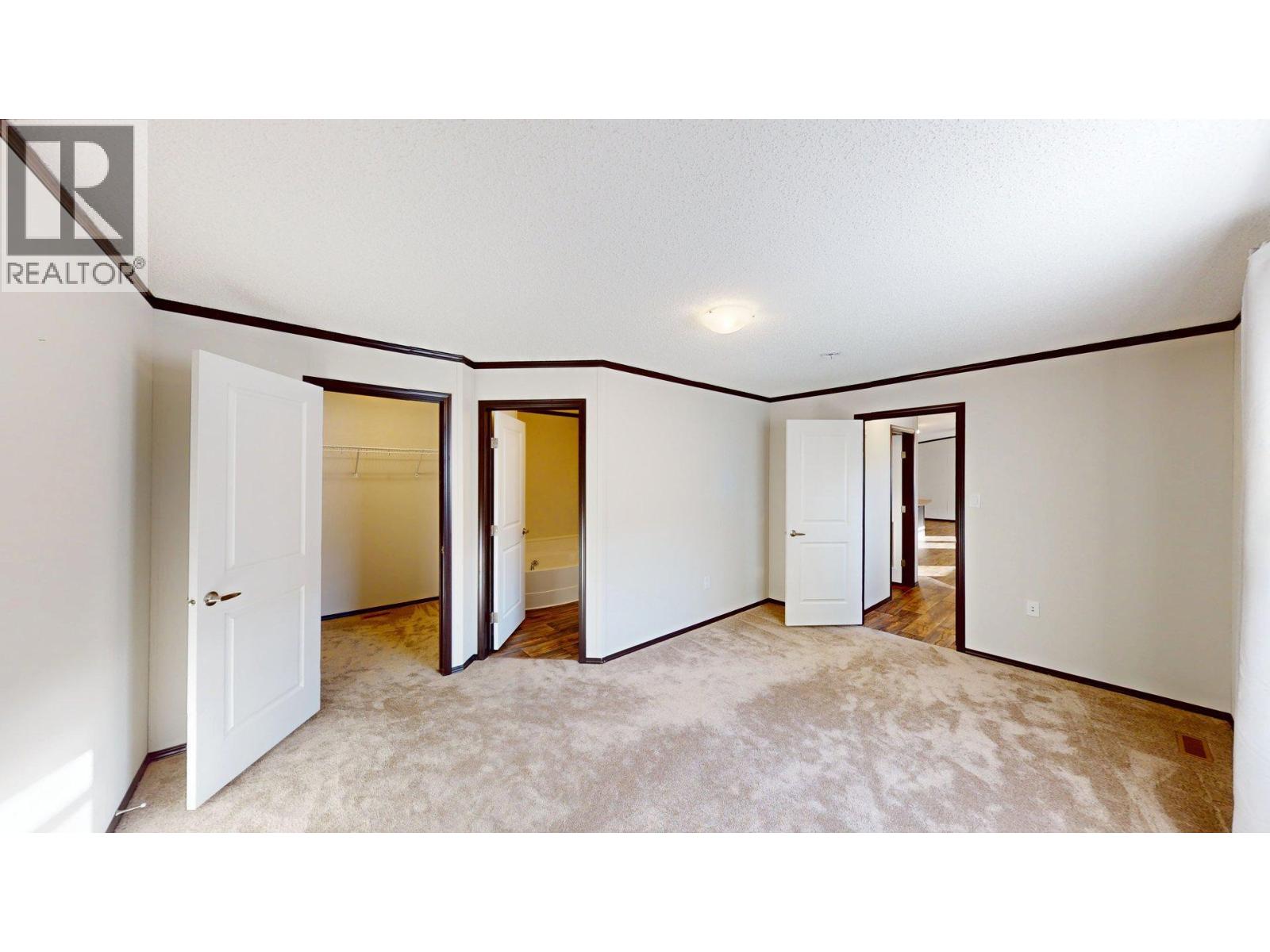 23 Deerborne Drive Property Photo 13