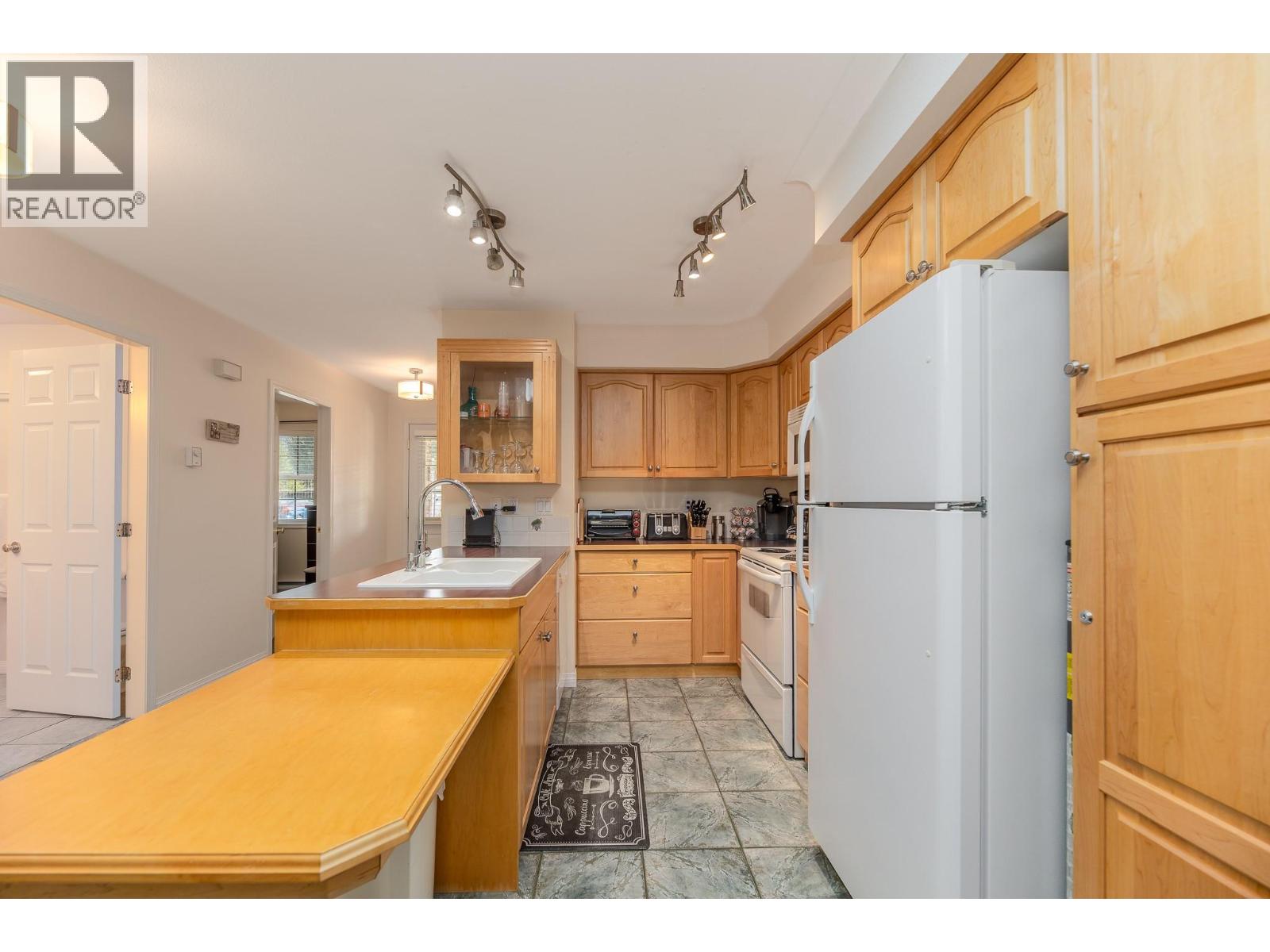 800 Railway Lane Unit# 2 Property Photo 11
