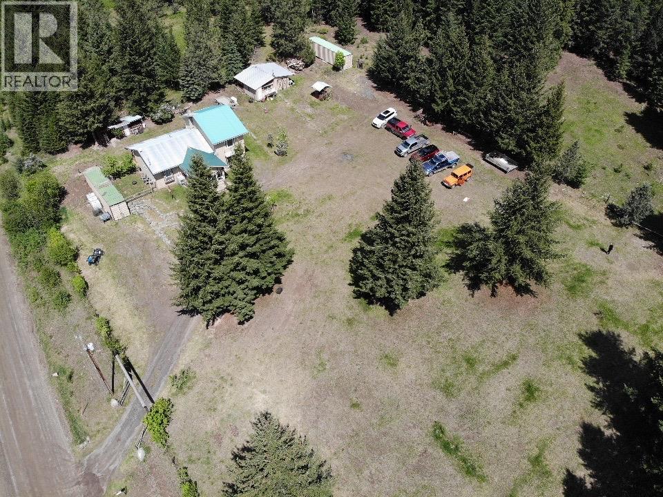 5420 Heffley Louis Creek Road Property Photo 5