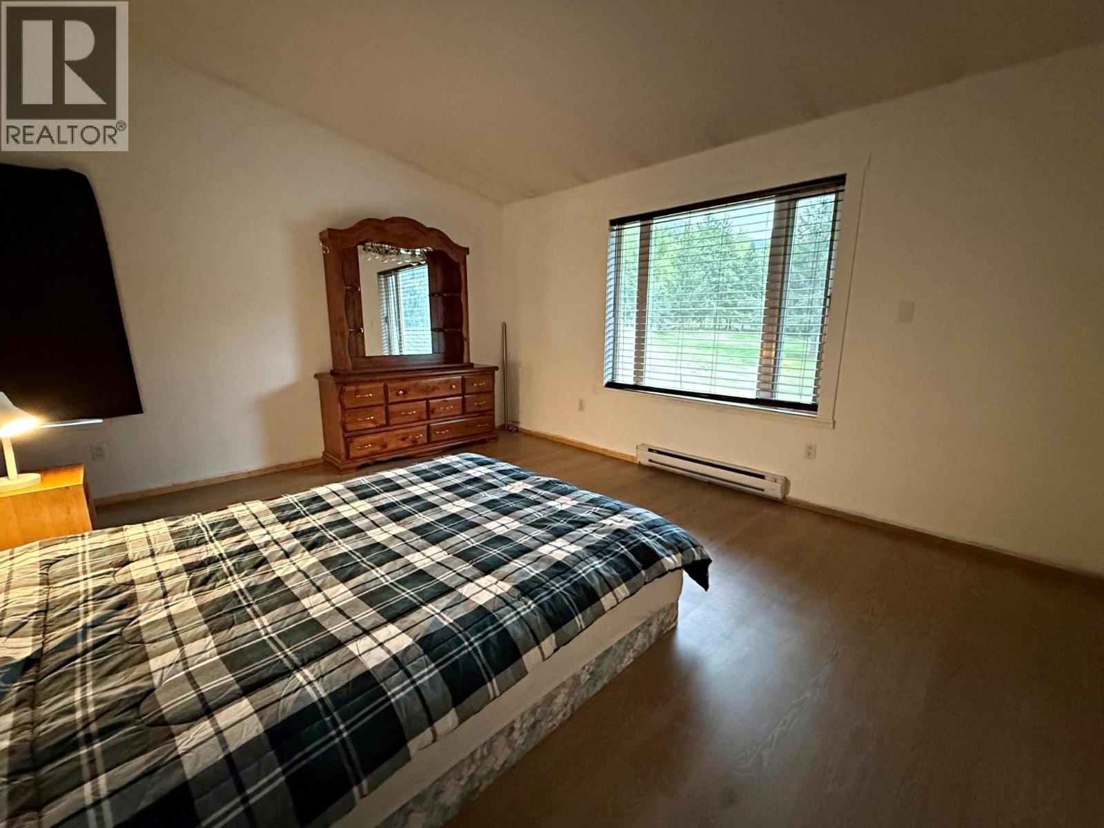 5420 Heffley Louis Creek Road Property Photo 19