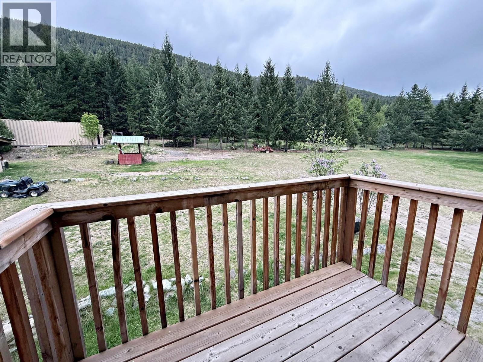 5420 Heffley Louis Creek Road Property Photo 24