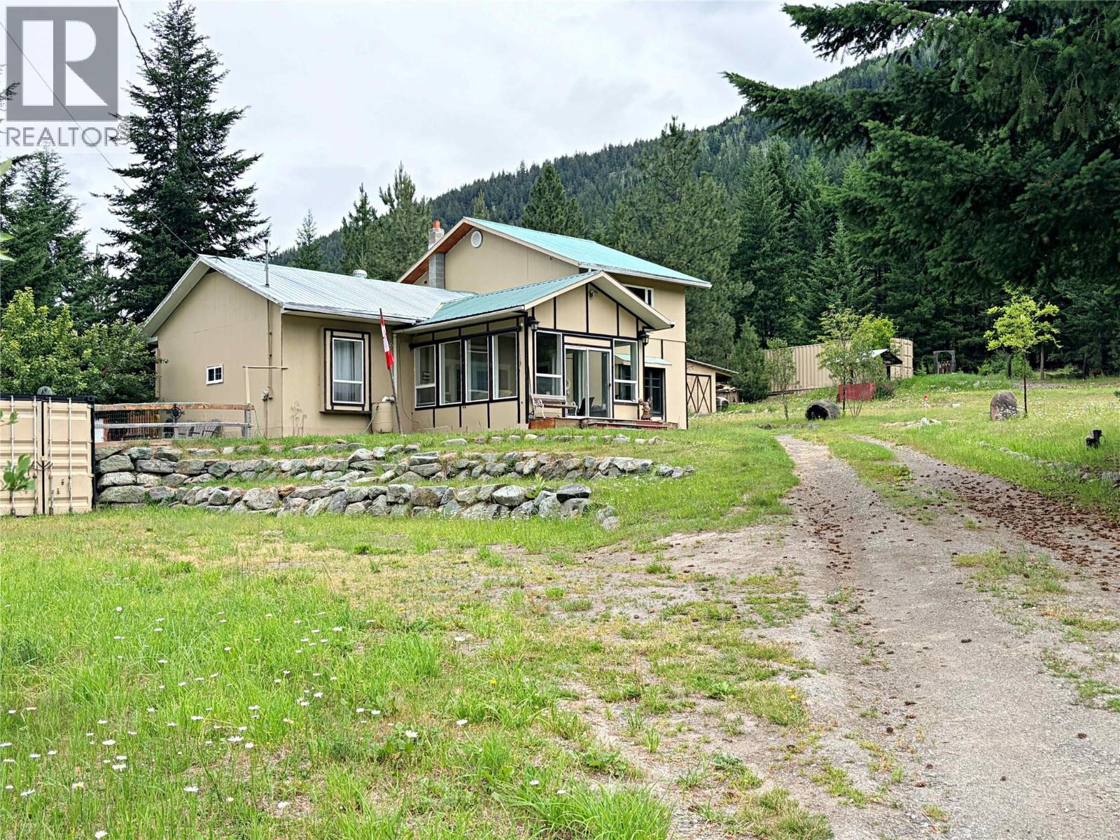 5420 Heffley Louis Creek Road Property Photo 38