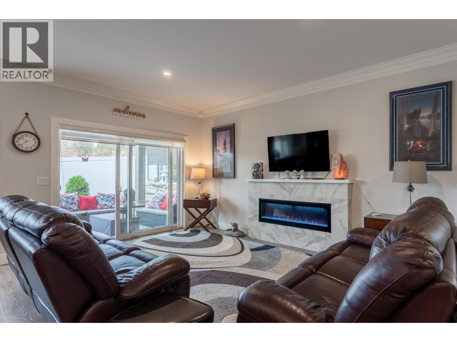 3369 Hawks Crescent Property Photo 2