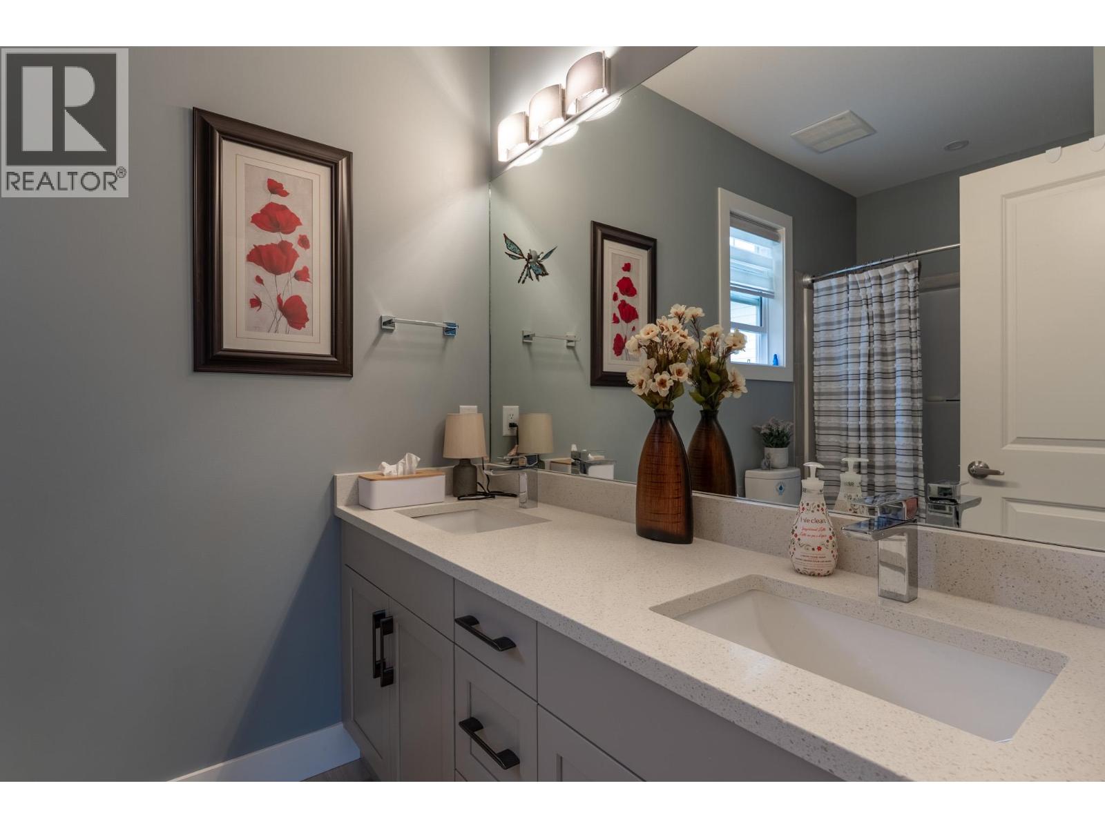 3369 Hawks Crescent Property Photo 16