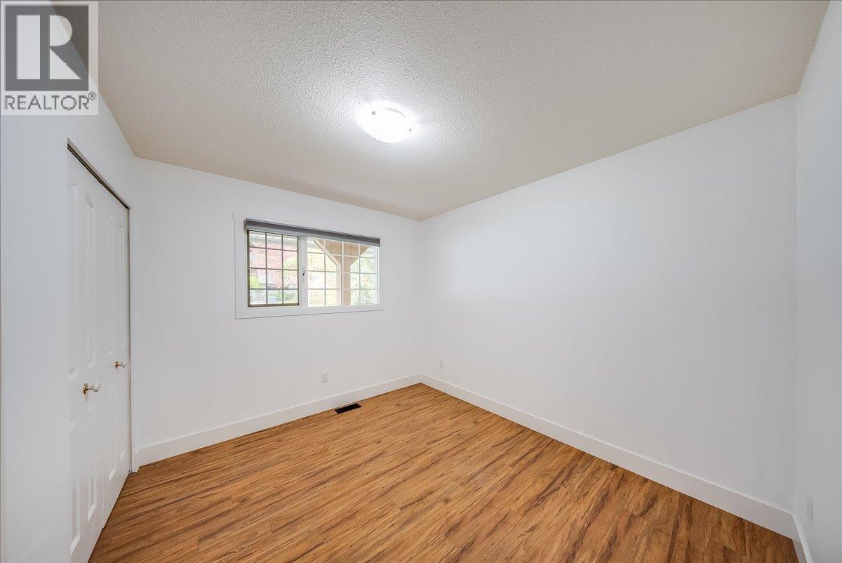 2421 12th Avenue Property Photo 18