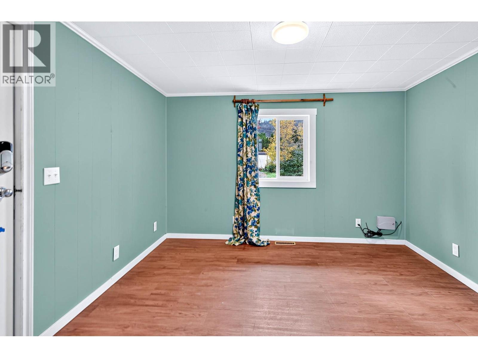 1299 Pinegrove Road Property Photo 21