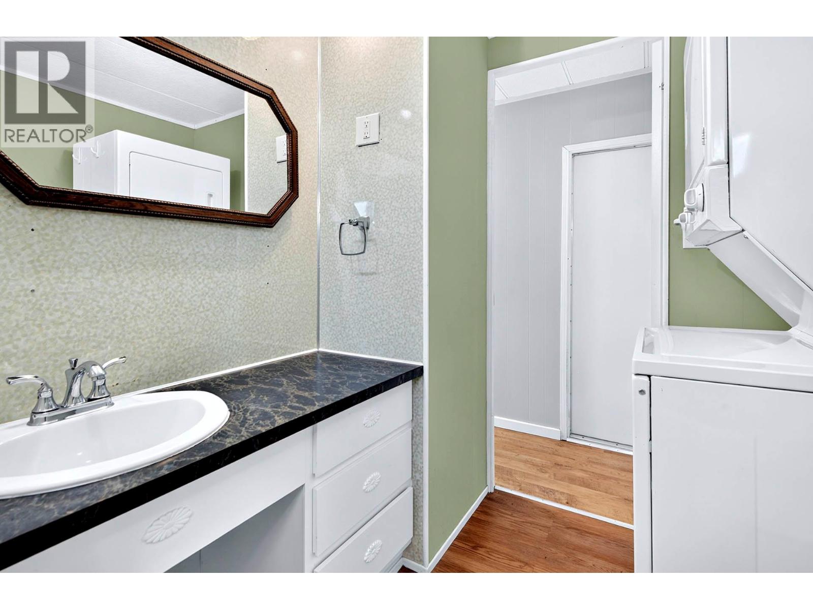 1299 Pinegrove Road Property Photo 26
