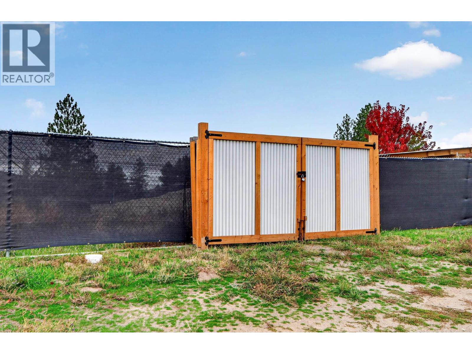 1299 Pinegrove Road Property Photo 31
