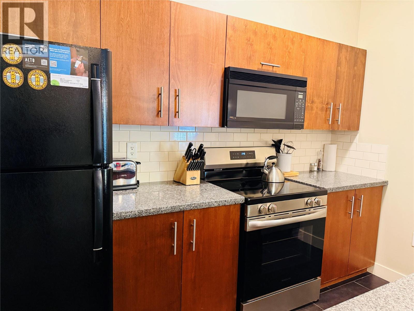 2049 Summit Drive Unit# 215 D Property Photo 10