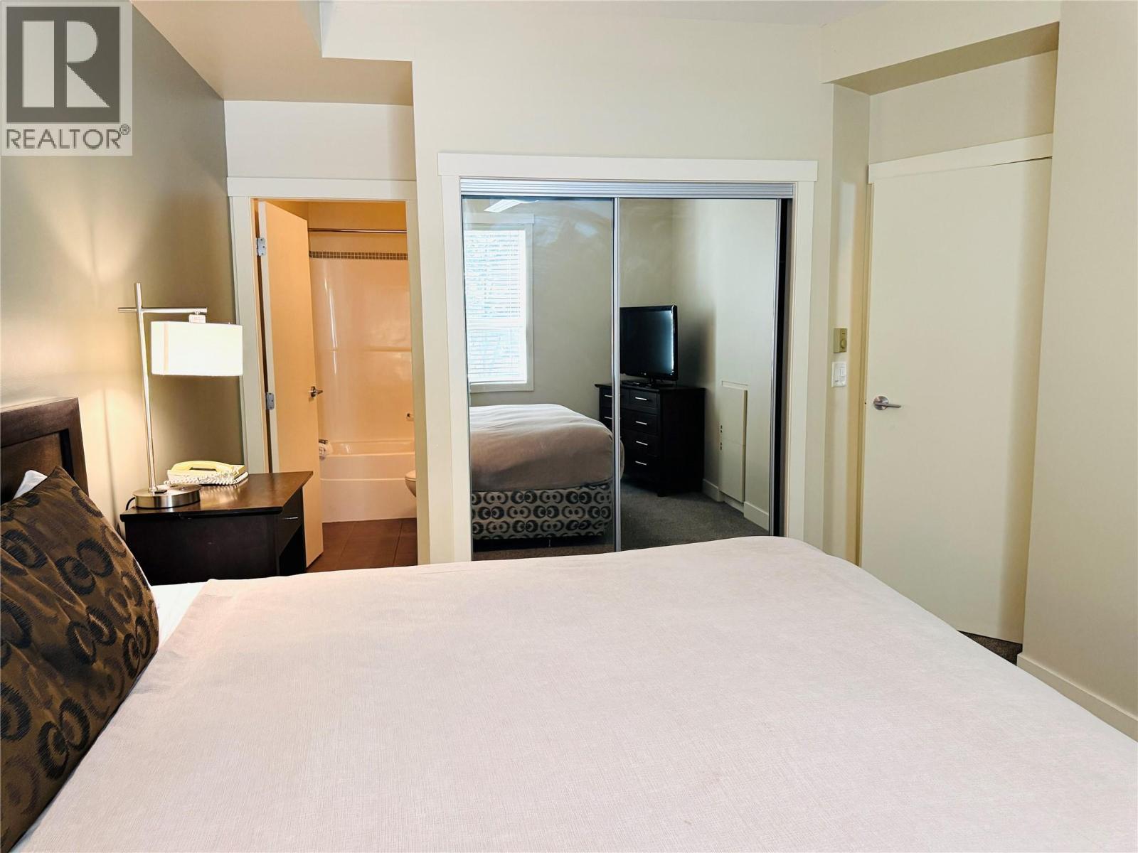 2049 Summit Drive Unit# 215 D Property Photo 21