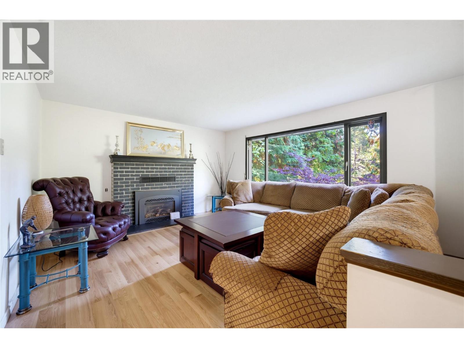 9020 Hummingbird Drive Property Photo 16
