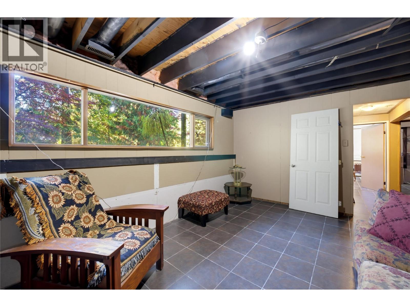9020 Hummingbird Drive Property Photo 26