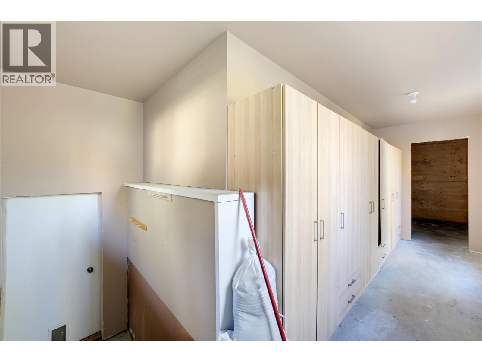 9020 Hummingbird Drive Property Photo 33