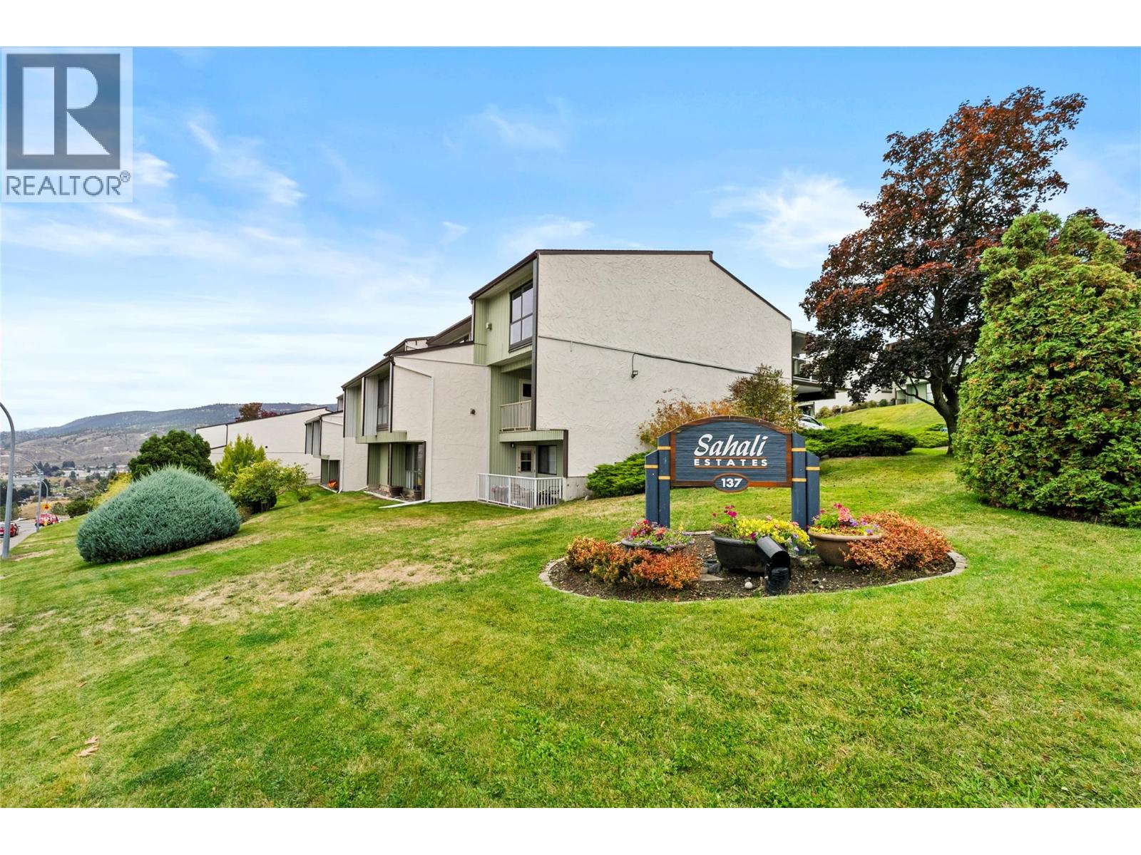 137 Mcgill Road Unit# 75 Property Photo 1
