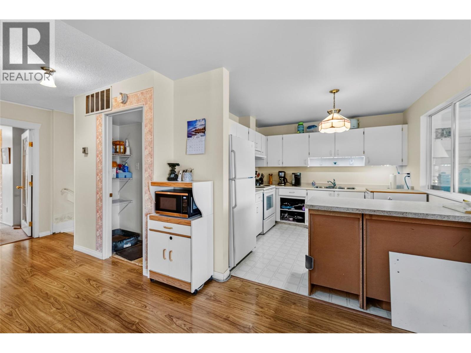 137 Mcgill Road Unit# 75 Property Photo 5