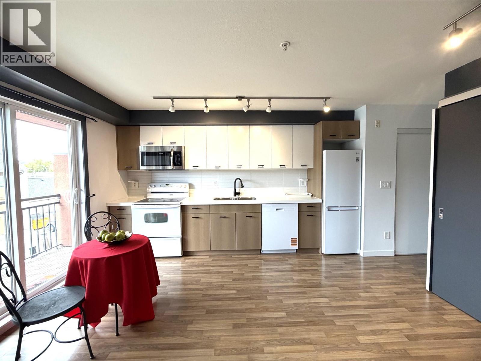 1550 Dickson Avenue Unit# 218 Property Photo 11