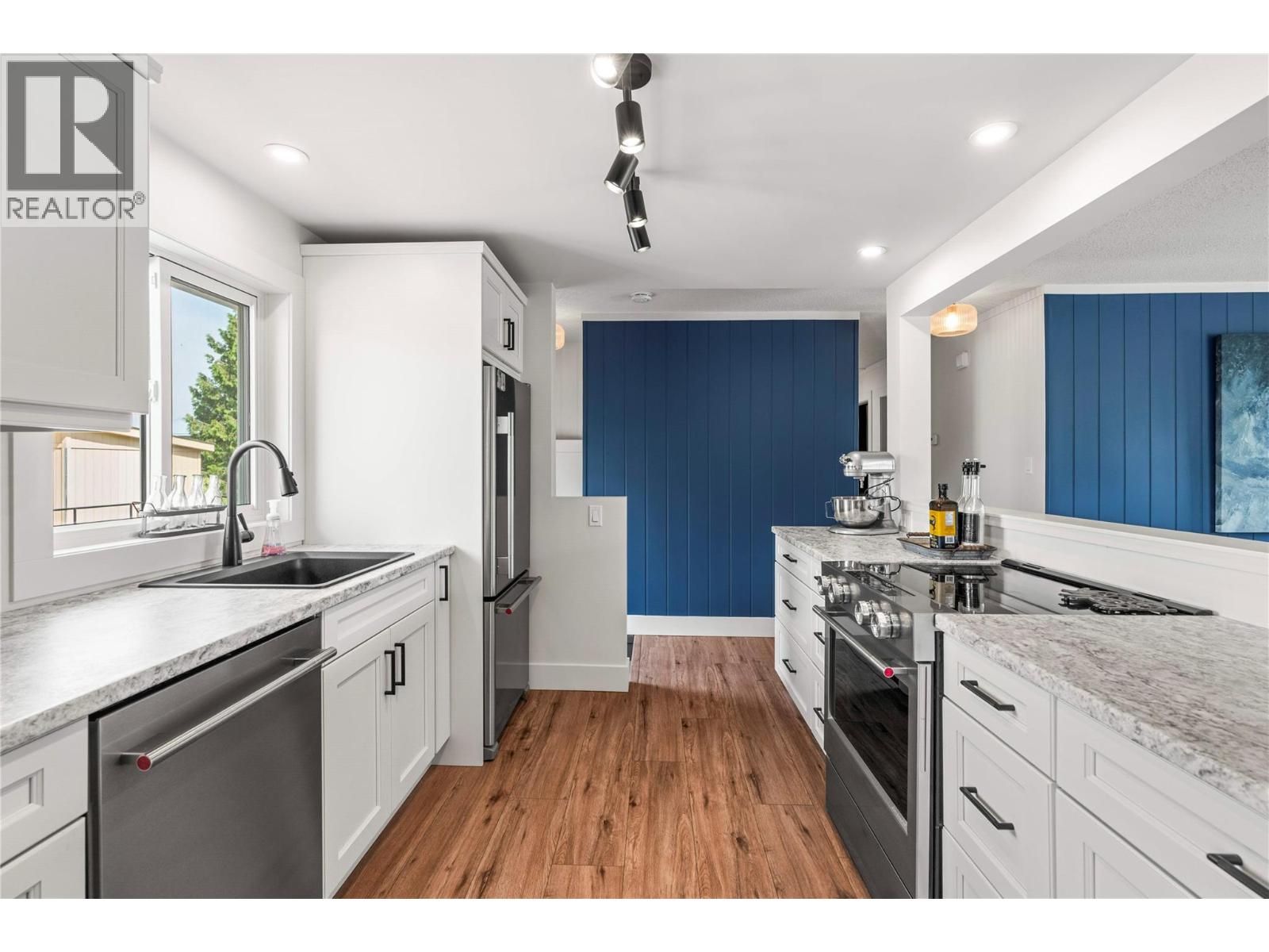 6550 Herry Road Property Photo 17