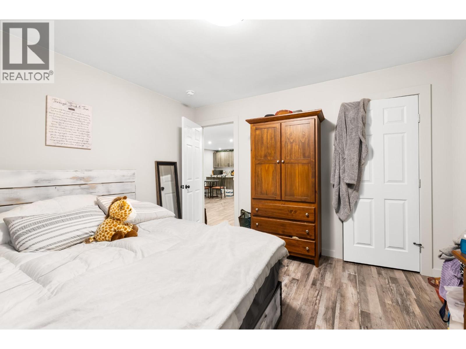 220 6th Avenue N Property Photo 17