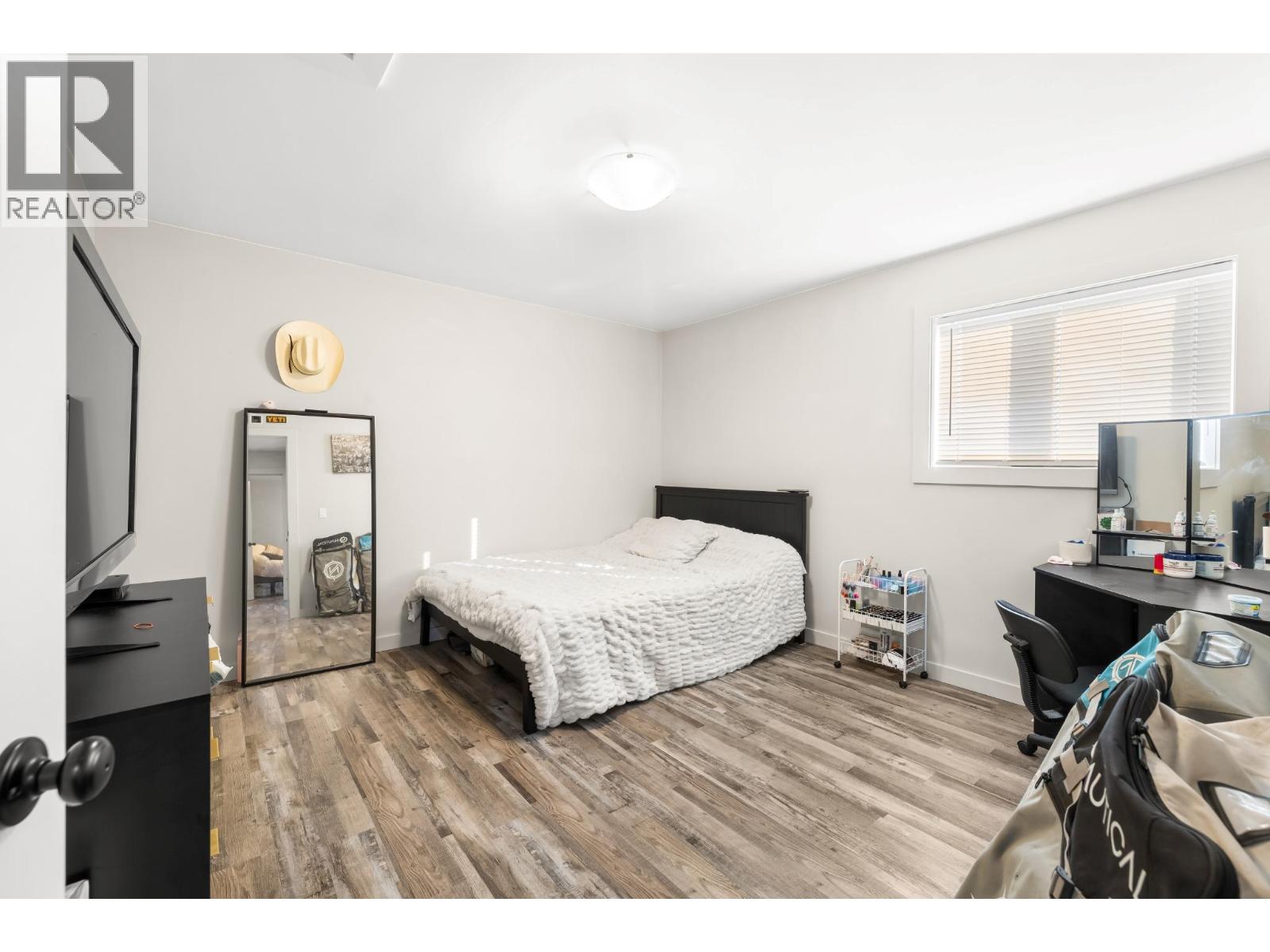 220 6th Avenue N Property Photo 19