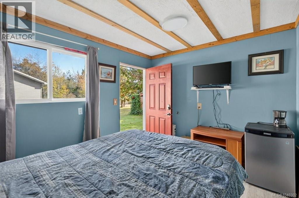 70 Islewood Dr Property Photo 35