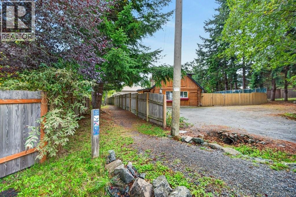70 Islewood Dr Property Photo 49