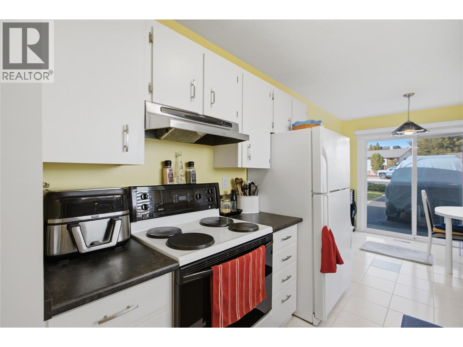 152 Elm Avenue Property Photo 10