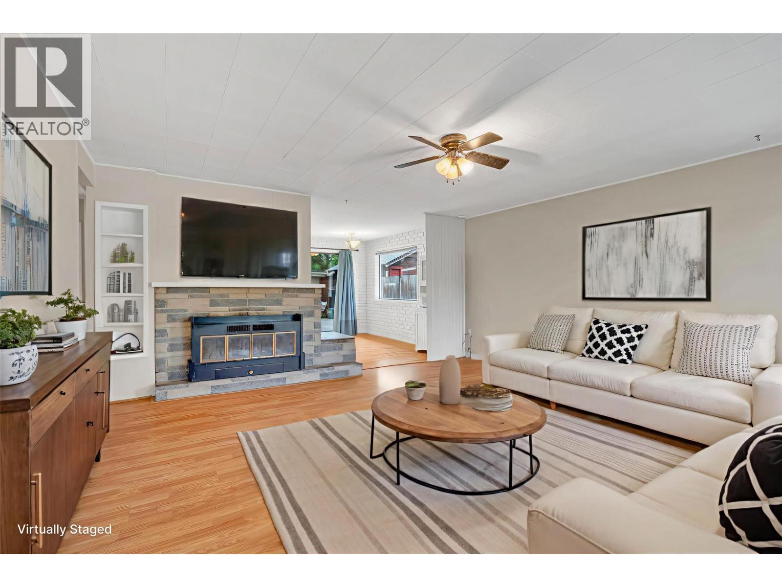 692 Vancouver Avenue Property Photo 4