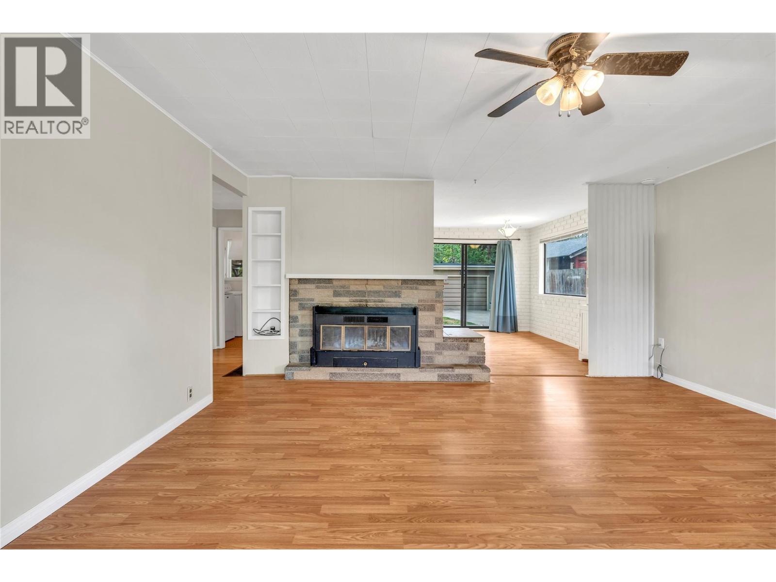 692 Vancouver Avenue Property Photo 10