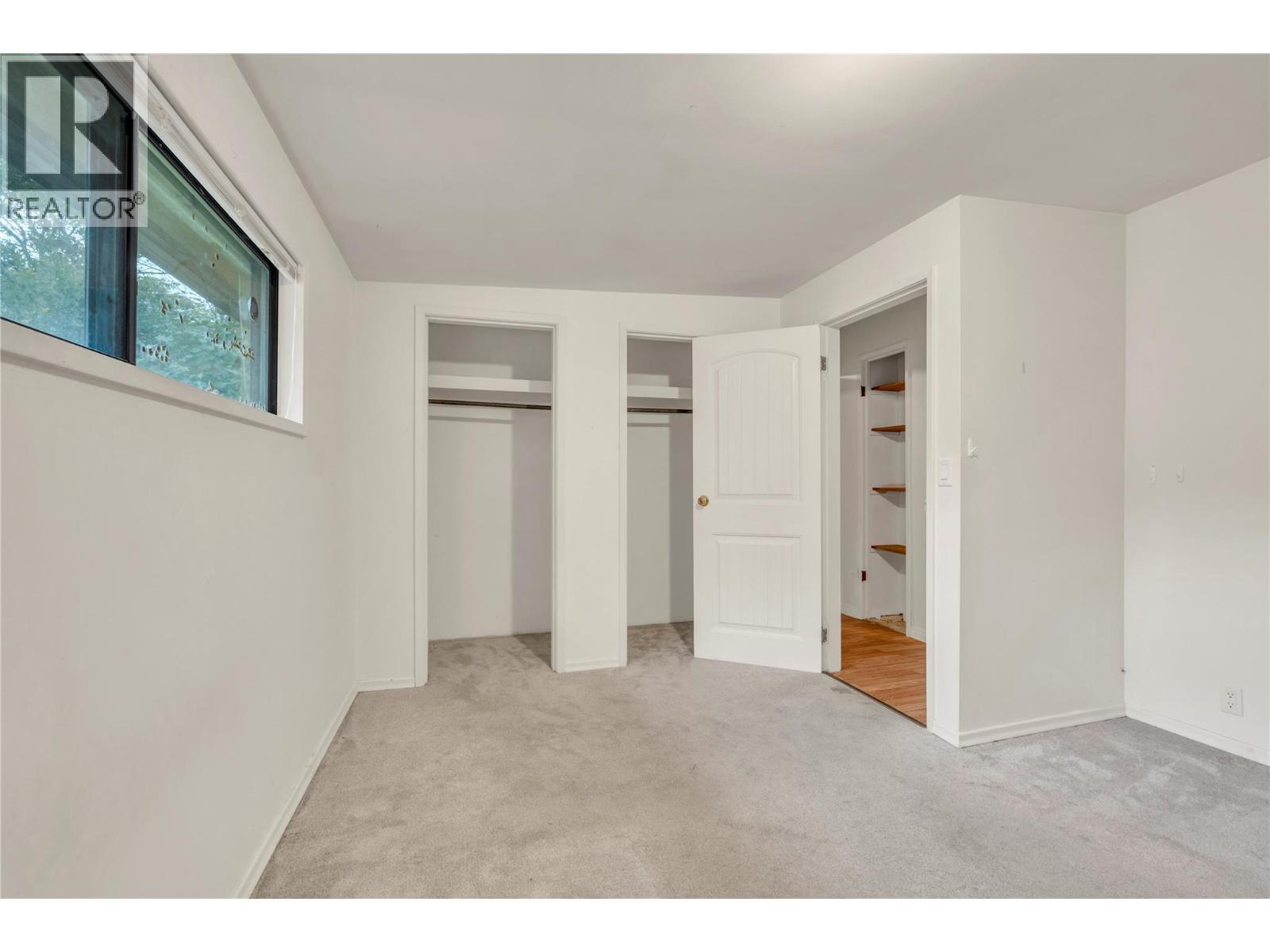 692 Vancouver Avenue Property Photo 22
