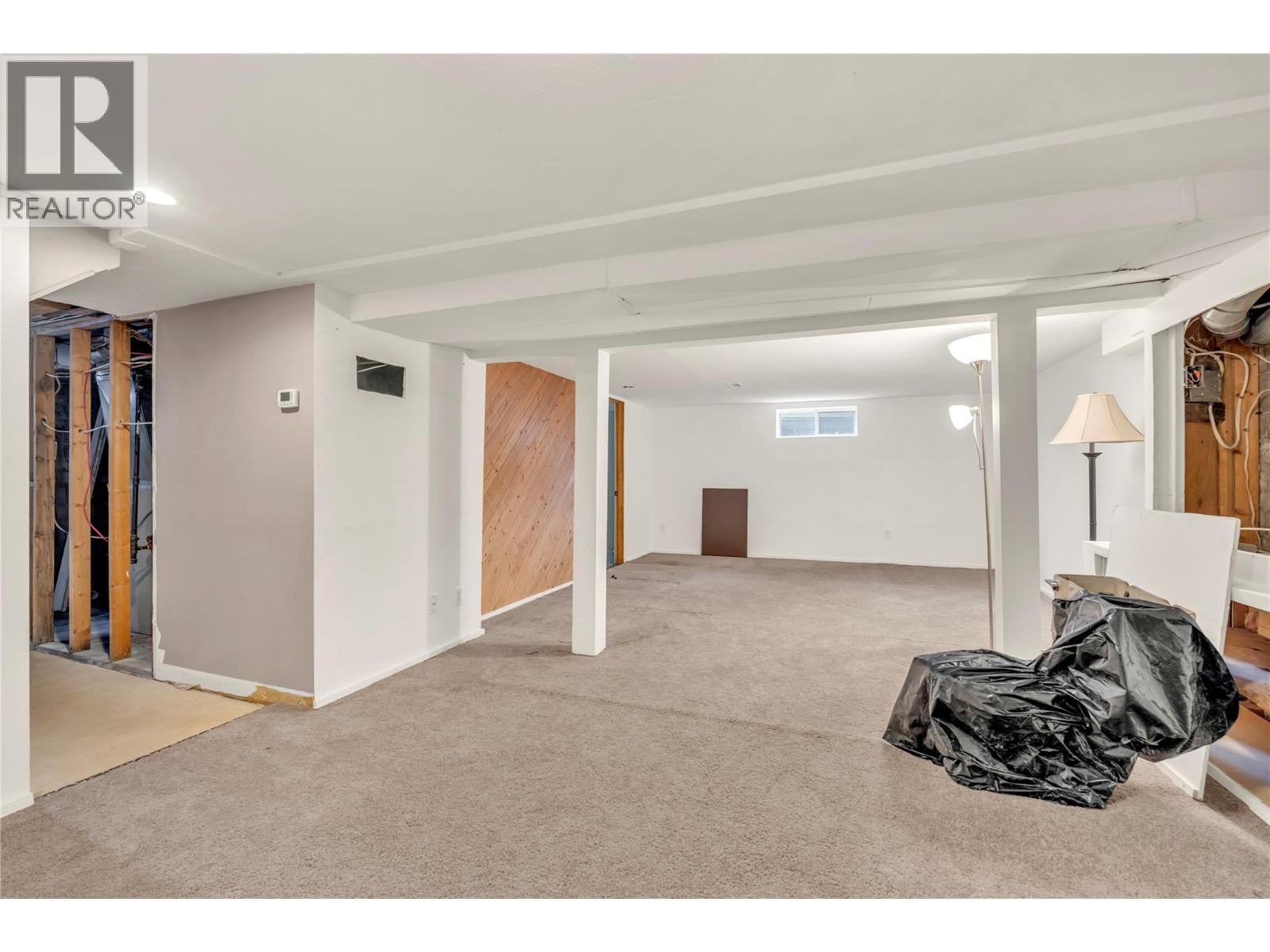 692 Vancouver Avenue Property Photo 26