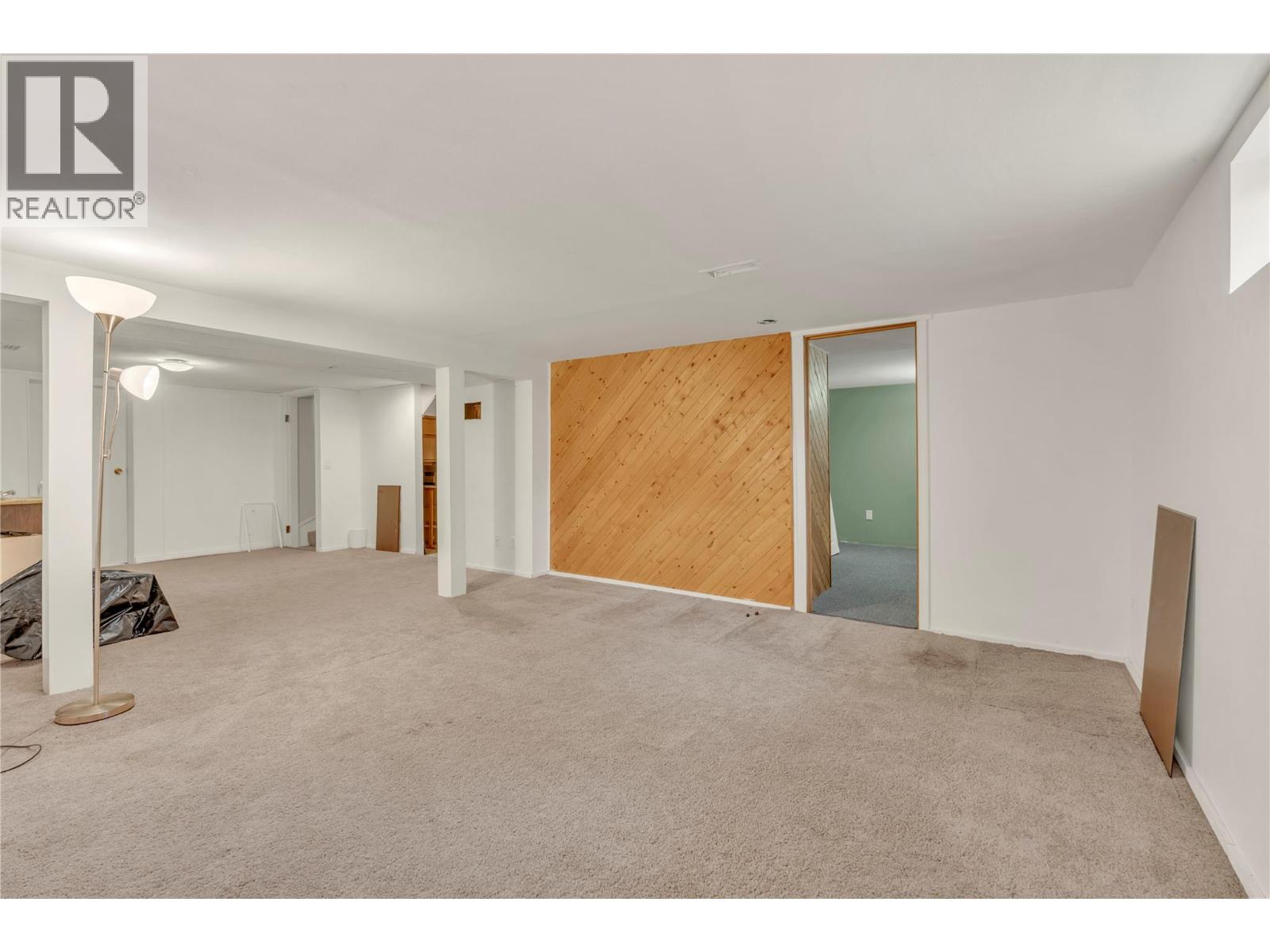 692 Vancouver Avenue Property Photo 28