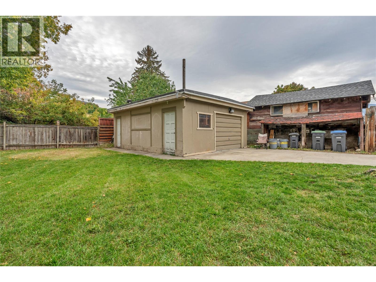 692 Vancouver Avenue Property Photo 40