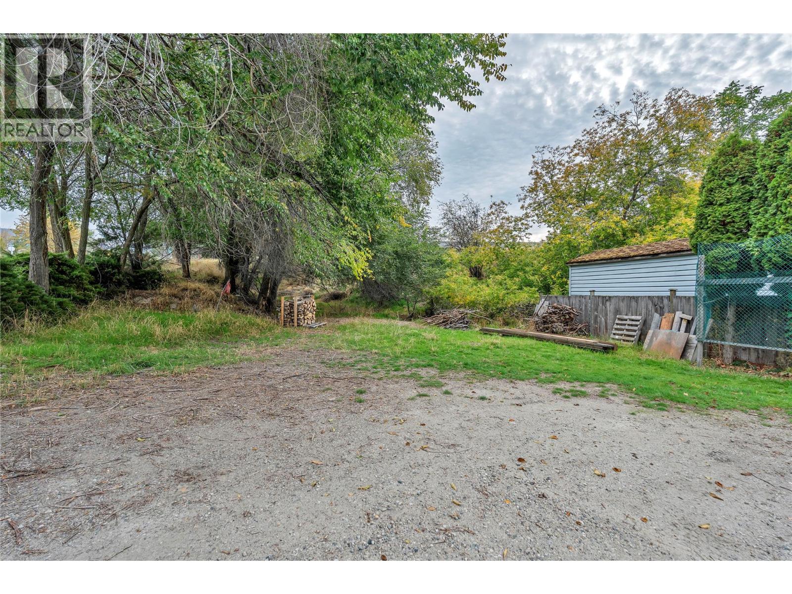 692 Vancouver Avenue Property Photo 45