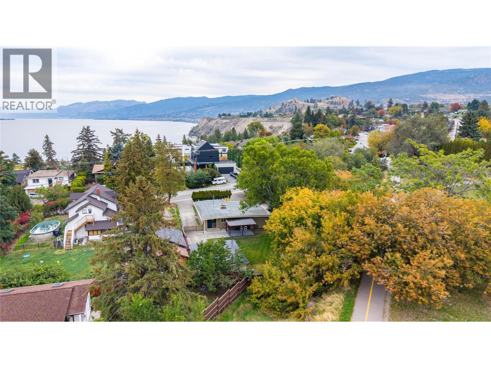692 Vancouver Avenue Property Photo 49