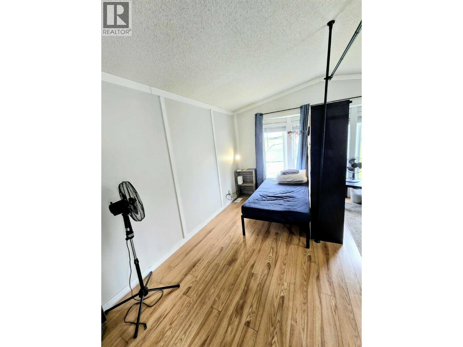 21 Champlain Place Property Photo 4