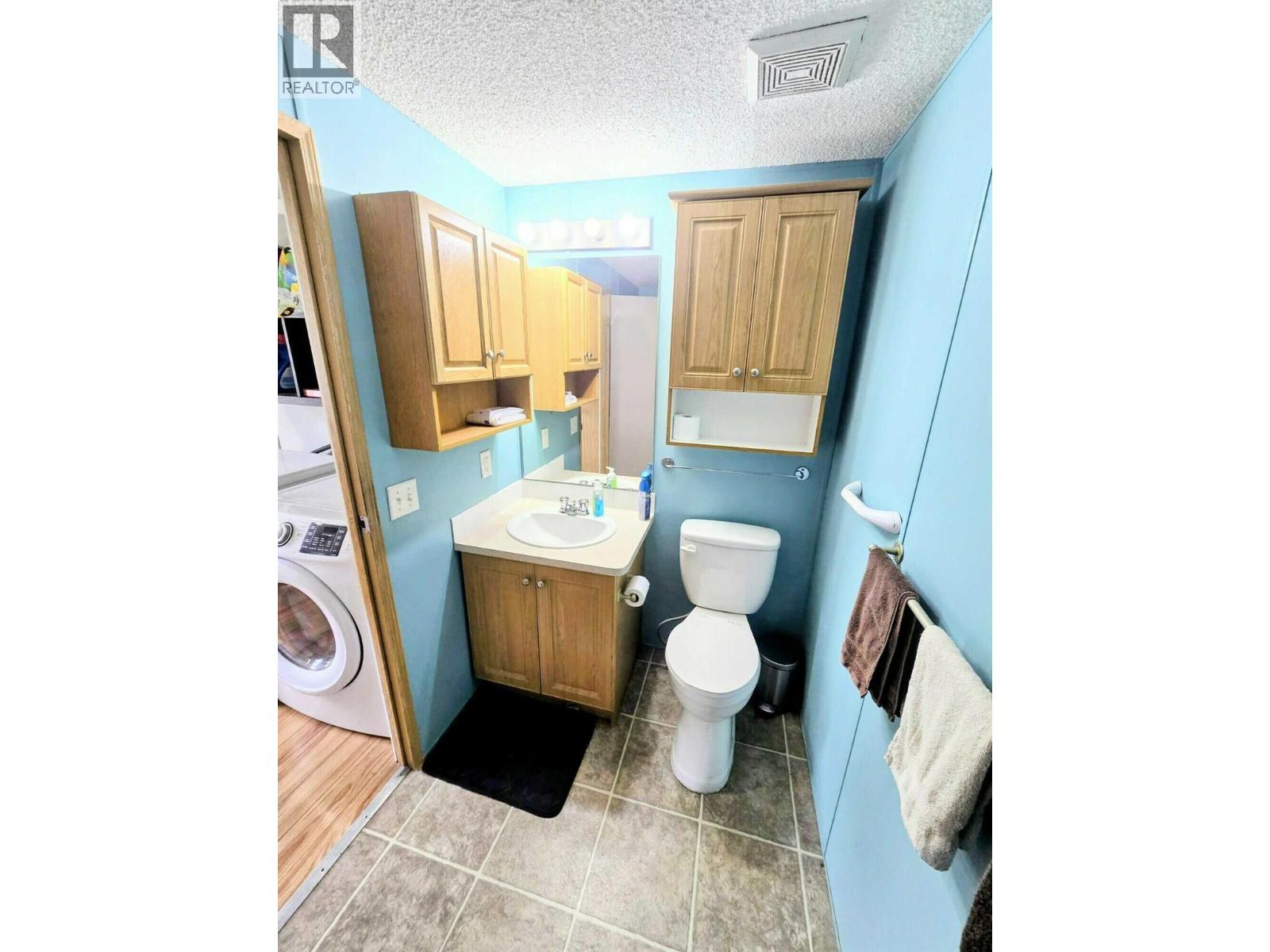 21 Champlain Place Property Photo 8