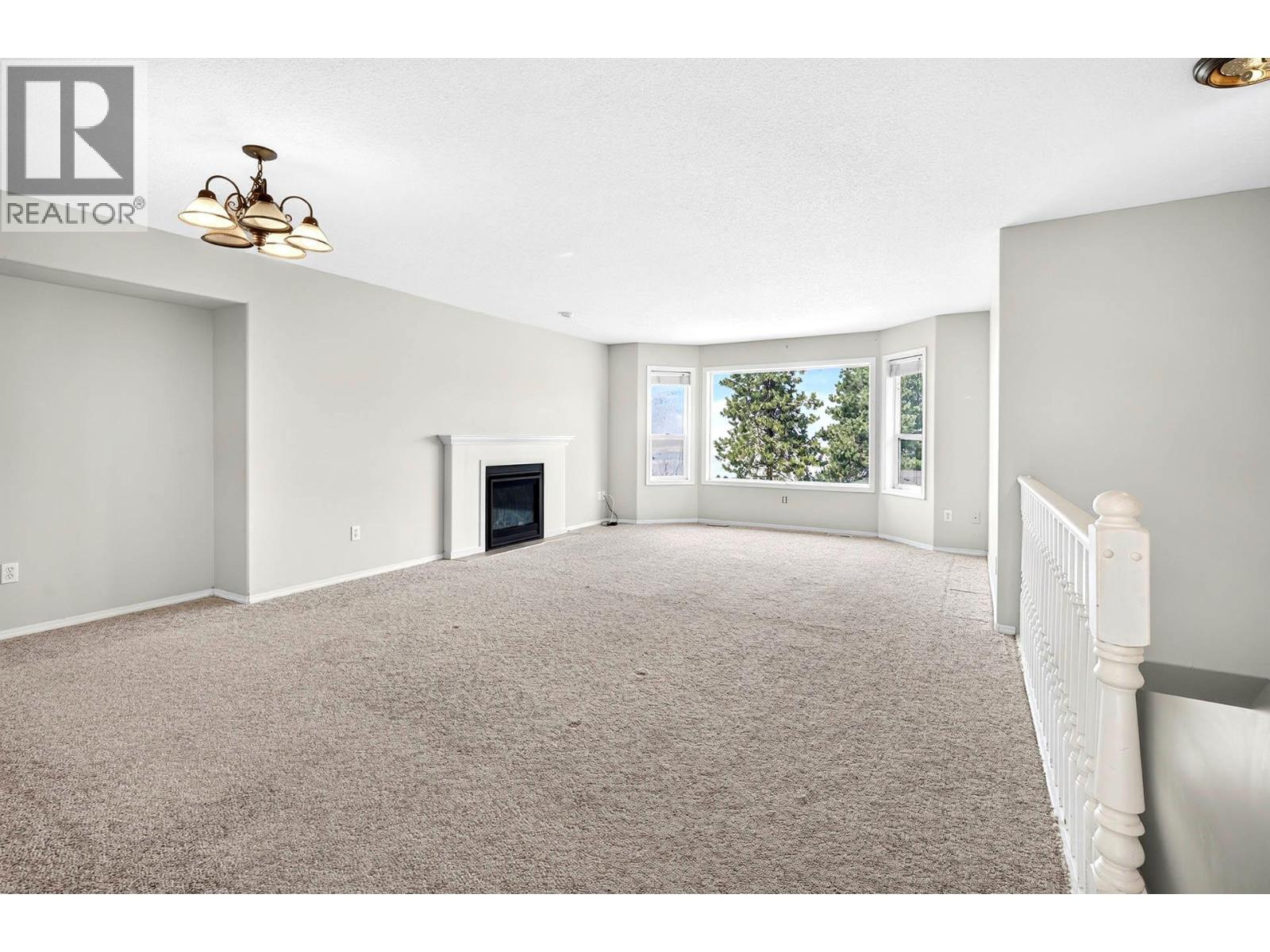 1725 Coldwater Drive Property Photo 8